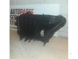 Gebruikte Afdekplaat motor Opel Vivaro B Combi 1.6 CDTI 115 Prijs € 30,00 Margeregeling aangeboden door EU Engines & Parts BV