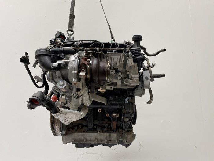 Motor Volkswagen Golf