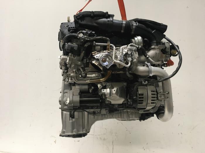 Motor van een Mercedes-Benz E (W212) E-400 3.5 V6 Turbo 2016