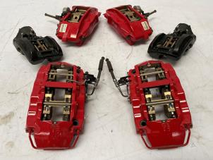 Nieuwe Remmenset compleet voor + achter Audi R8 (4S3/4SP) 5.2 V10 Plus Quattro Prijs op aanvraag aangeboden door Jonker - Huissen B.V.