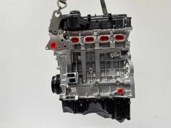 Motor van een BMW 5 serie (F10) 528i 16V 2015