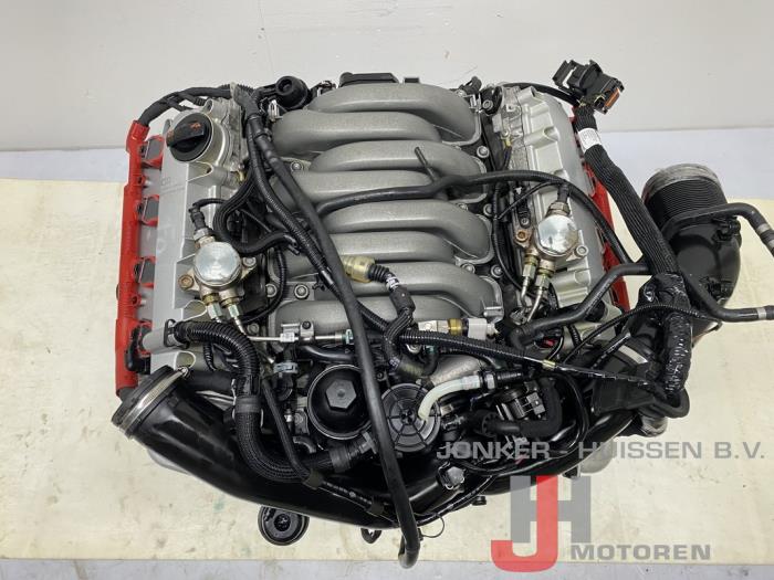 Motor van een Volkswagen Touareg (7PA/PH) 4.2 FSI V8 32V 2016