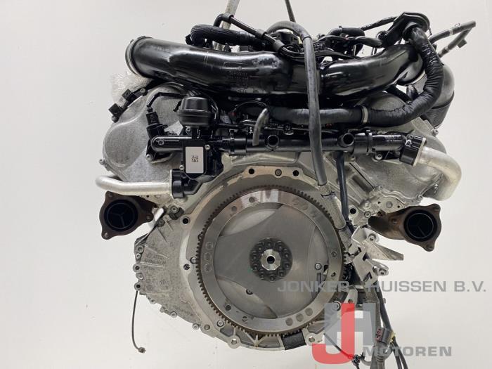 Motor van een Volkswagen Touareg (7PA/PH) 4.2 FSI V8 32V 2016