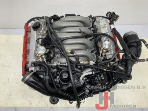 Motor van een Volkswagen Touareg (7PA/PH) 4.2 FSI V8 32V 2016