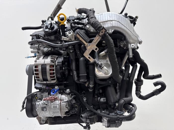 Motor Volkswagen Golf