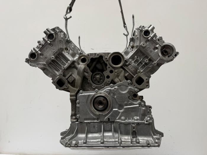 Motor Lamborghini Urus