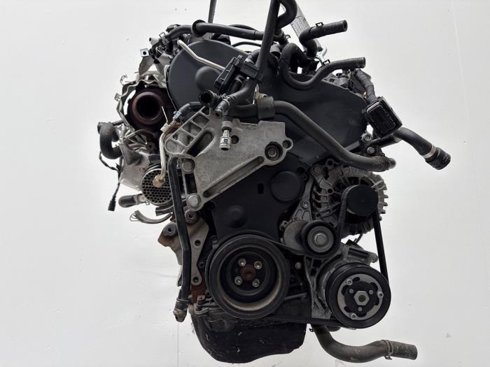 Motor Volkswagen Golf