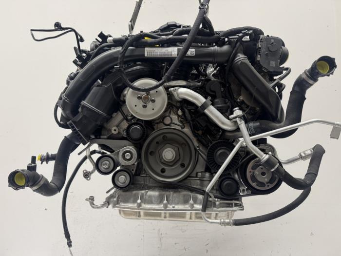 Motor Audi Q8