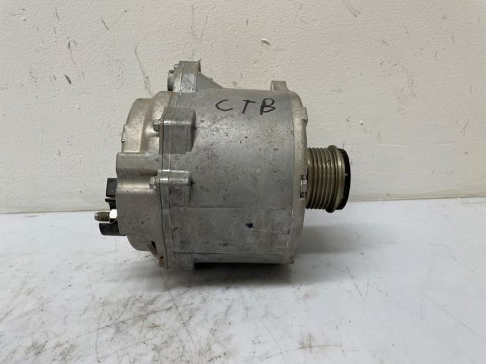 Dynamo Audi A8