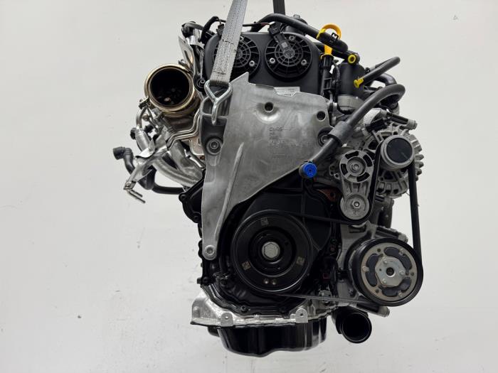 Motor Volkswagen Golf