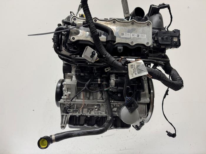 Motor Volkswagen Golf