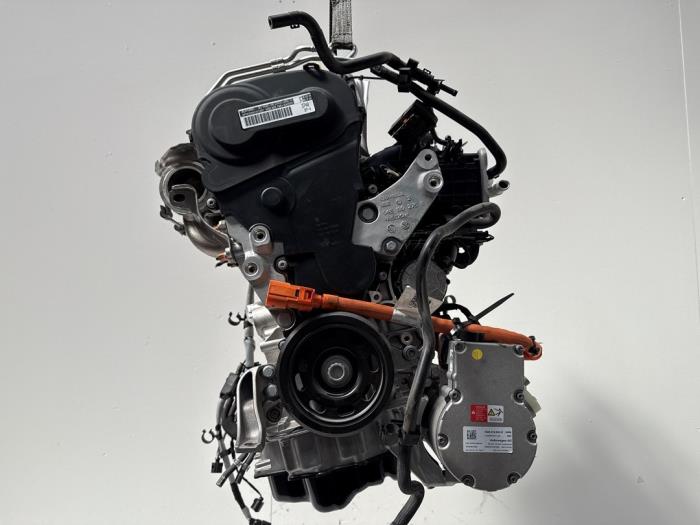 Motor Volkswagen Golf