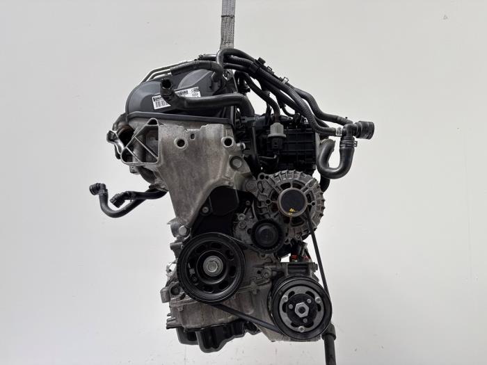 Motor Volkswagen Golf