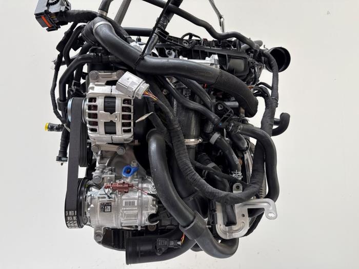 Motor Volkswagen Golf