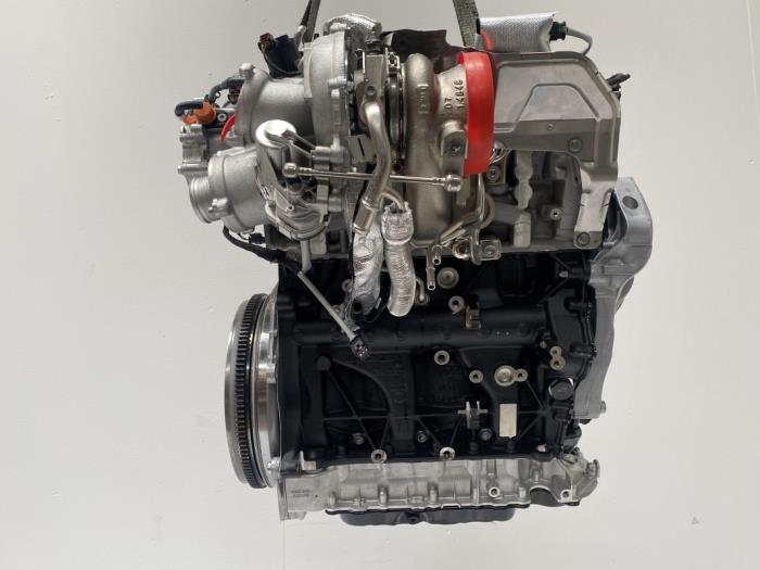 Motor Volkswagen Golf