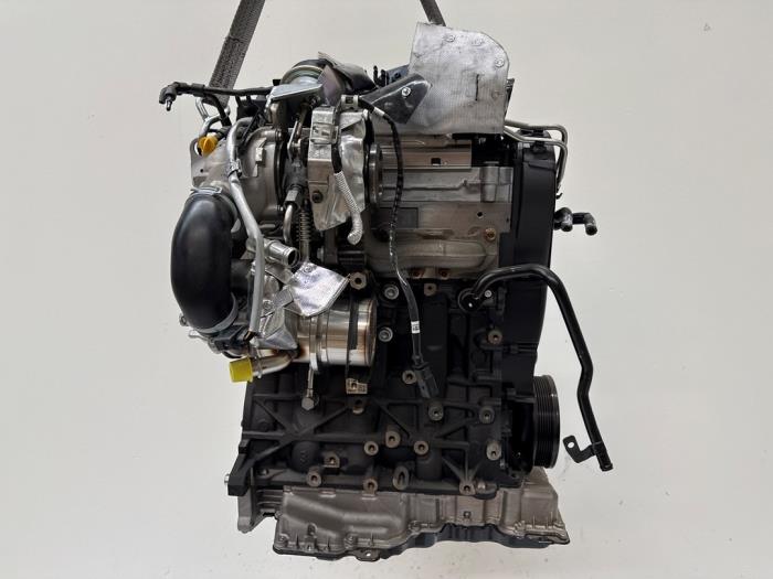 Motor Volkswagen Golf