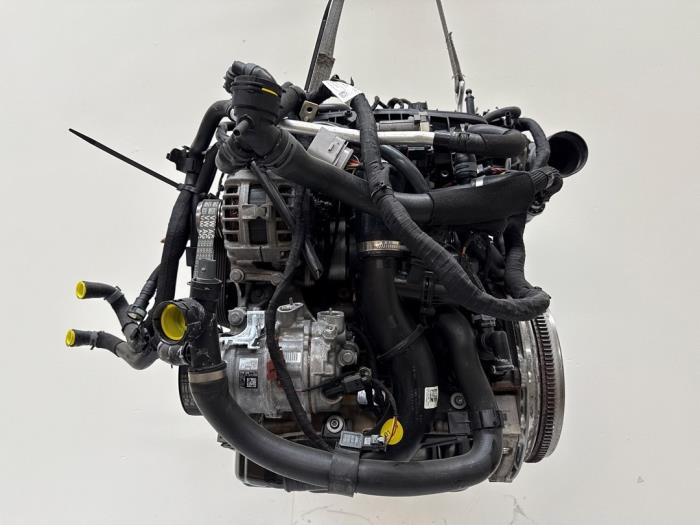 Motor Volkswagen Golf