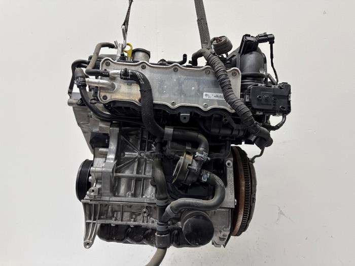 Motor Volkswagen Golf
