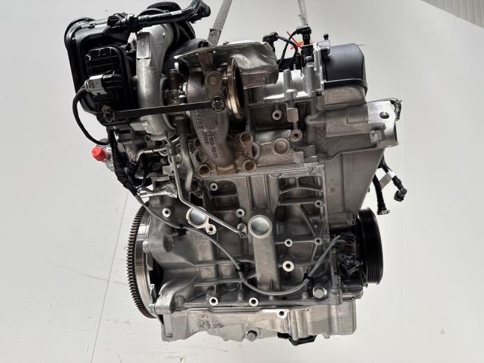 Motor Volkswagen Golf