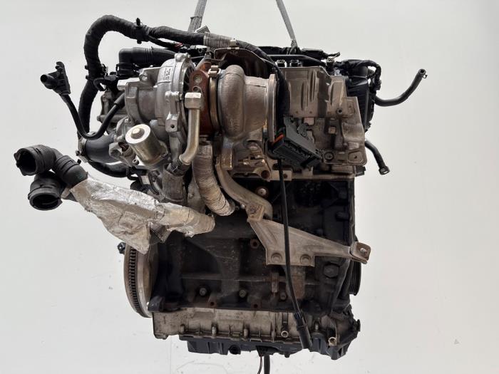 Motor Volkswagen Golf