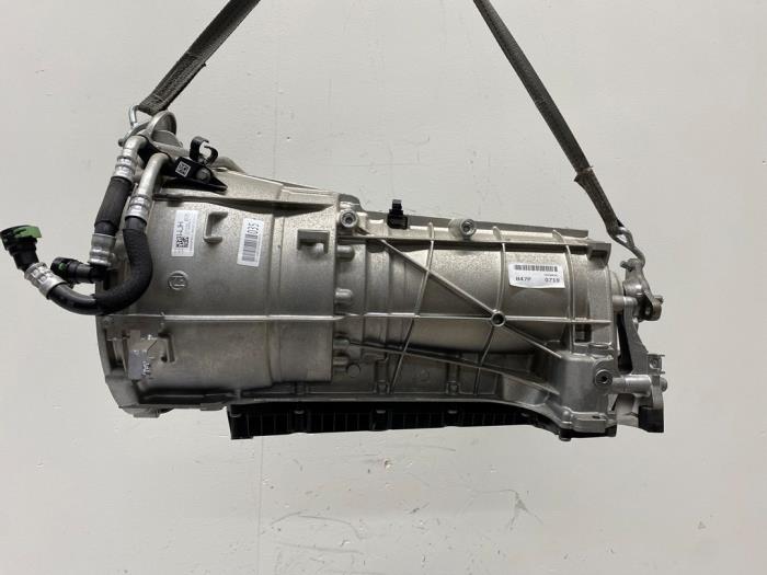 Versnellingsbak van een BMW 5 serie (G60) 520d 48V 2.0 TwinPower Turbo 16V 2023