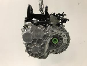 Nieuwe Versnellingsbak Hyundai Tucson (JM) Prijs op aanvraag aangeboden door Jonker - Huissen B.V.