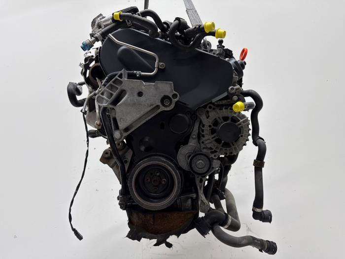Motor Volkswagen Golf