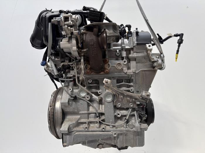 Motor Volkswagen Golf