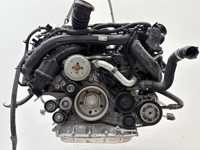 Motor Audi Q8