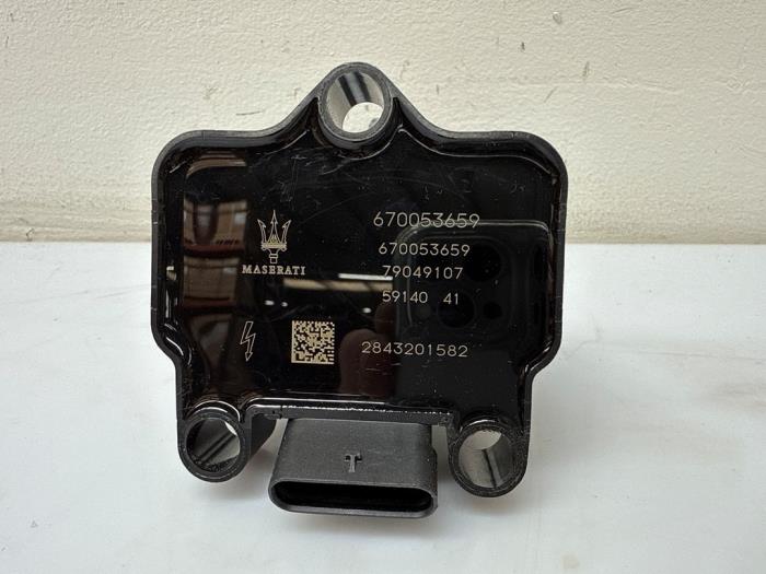 Injector (benzine injectie) Maserati MC20