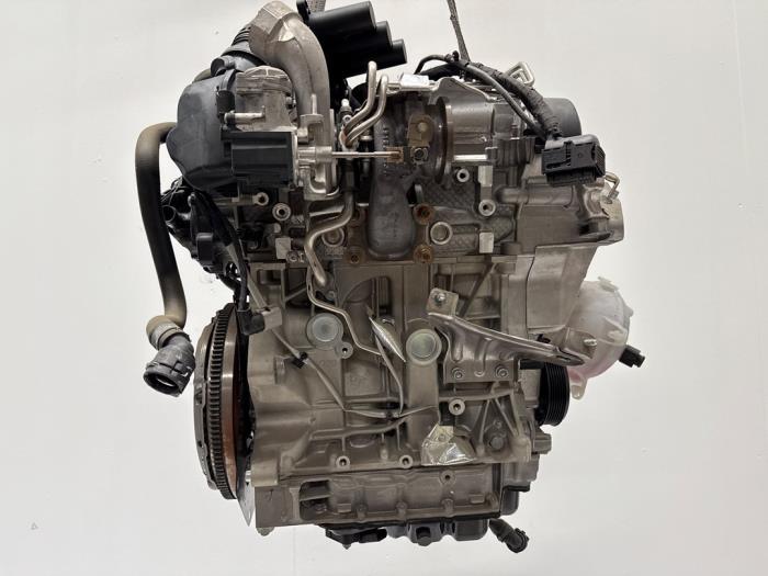 Motor Volkswagen Golf