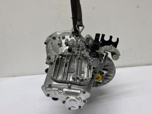 Nieuwe Versnellingsbak Peugeot Boxer (U9) 2.2 Blue HDi 120 Prijs € 1.936,00 Inclusief btw aangeboden door Jonker - Huissen B.V.