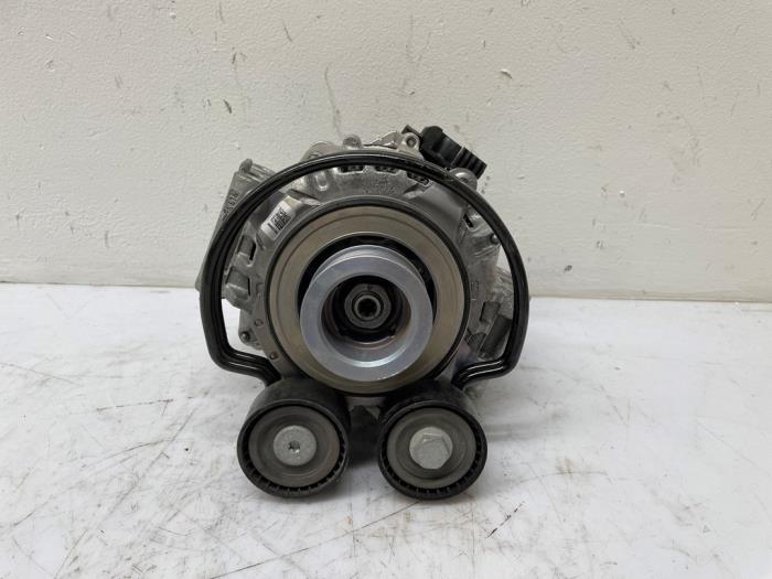 Dynamo van een Audi Q5 Sportback (FYS/FYT) 2.0 40 TFSI 16V Mild Hybrid Quattro 16V 2023