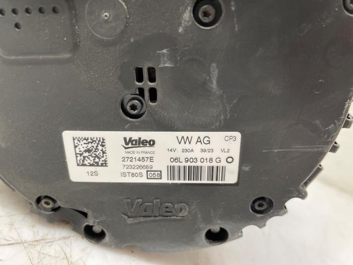 Dynamo van een Audi Q5 Sportback (FYS/FYT) 2.0 40 TFSI 16V Mild Hybrid Quattro 16V 2023