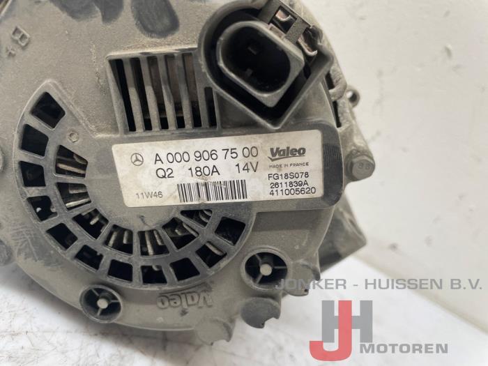 Dynamo Mercedes C-Klasse 651911 - Photo 3