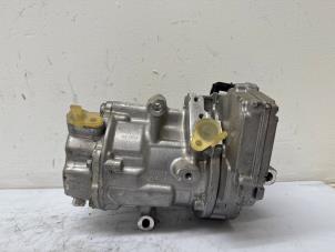 Gebruikte Aircopomp Renault Captur II (RJB) Prijs € 393,25 Inclusief btw aangeboden door Jonker - Huissen B.V.