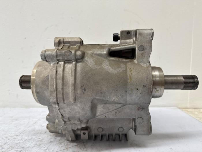 Tussenbak 4x4 van een Volkswagen Tiguan (AD1) 2.0 TDI 16V 4Motion 2016