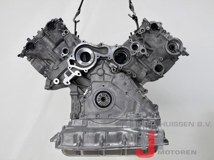Motor Audi Q8