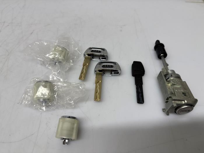 Kontaktslot+Sleutel Audi A6