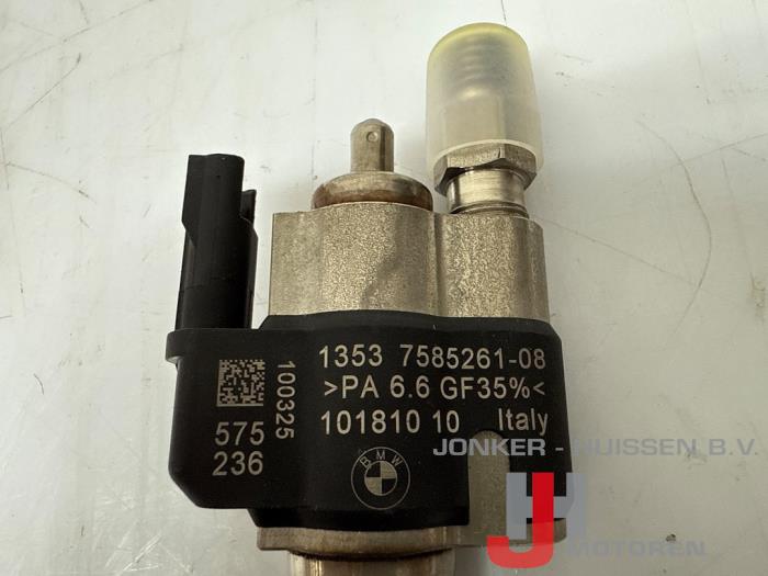 Injector (benzine injectie) BMW 3-Serie N53B30A - 照片 3