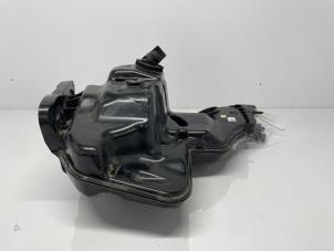 Gebruikte Ureumreservoir Seat Alhambra (7N) 2.0 TDI 16V 4Drive Prijs op aanvraag aangeboden door Jonker - Huissen B.V.