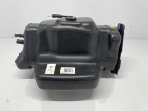 Gebruikte Adblue tank Iveco New Daily VI Prijs € 647,35 Inclusief btw aangeboden door Jonker - Huissen B.V.