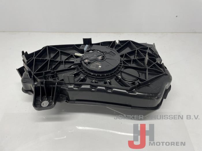 Adblue tank Volkswagen Golf - Foto 3