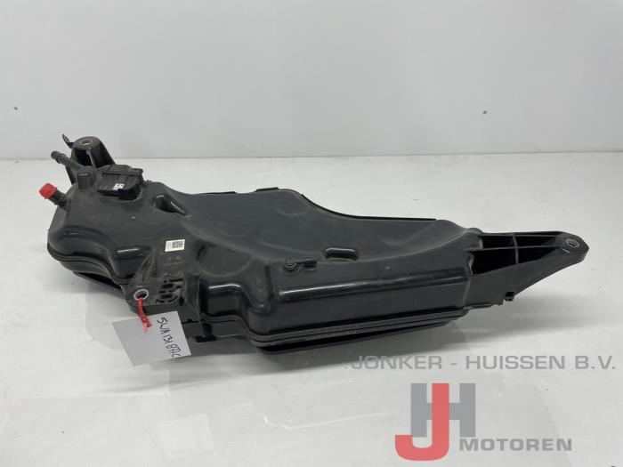 Adblue tank Volkswagen Golf