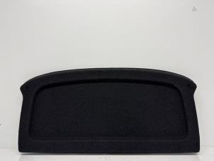 Gebruikte Hoedenplank Volkswagen Golf VIII (CD1) 1.5 eHybrid 16V Prijs € 151,25 Inclusief btw aangeboden door Jonker - Huissen B.V.