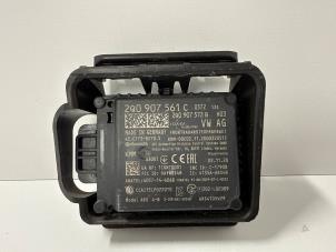 Gebruikte Cruise control sensor Volkswagen Golf VIII (CD1) 1.5 eHybrid 16V Prijs € 193,60 Inclusief btw aangeboden door Jonker - Huissen B.V.