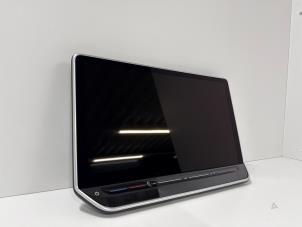 Gebruikte Display Interieur Volkswagen Golf VIII (CD1) 1.5 eHybrid 16V Prijs € 877,25 Inclusief btw aangeboden door Jonker - Huissen B.V.