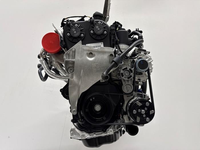 Motor Volkswagen Golf