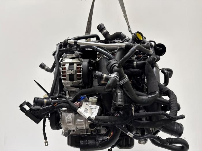 Motor Volkswagen Golf