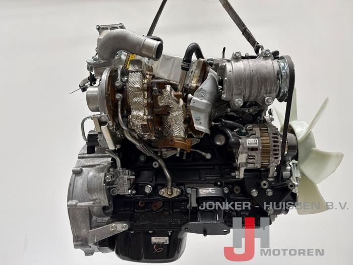 Motor Isuzu N-Serie - Foto 4